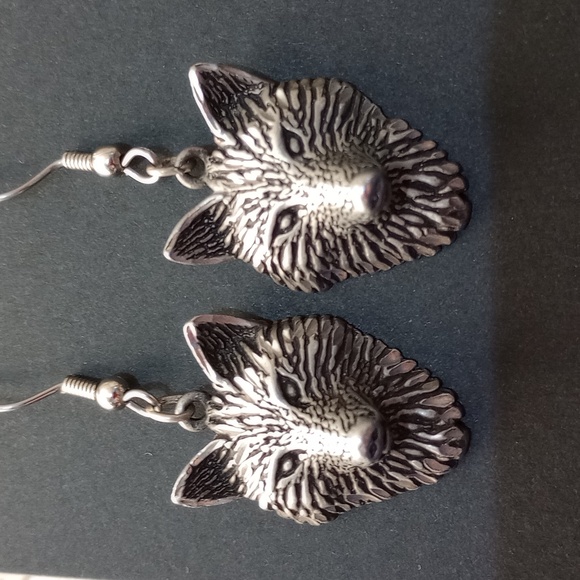Sterling Silver 3D Wolf Head Dangle Earrings - Picture 13 of 16